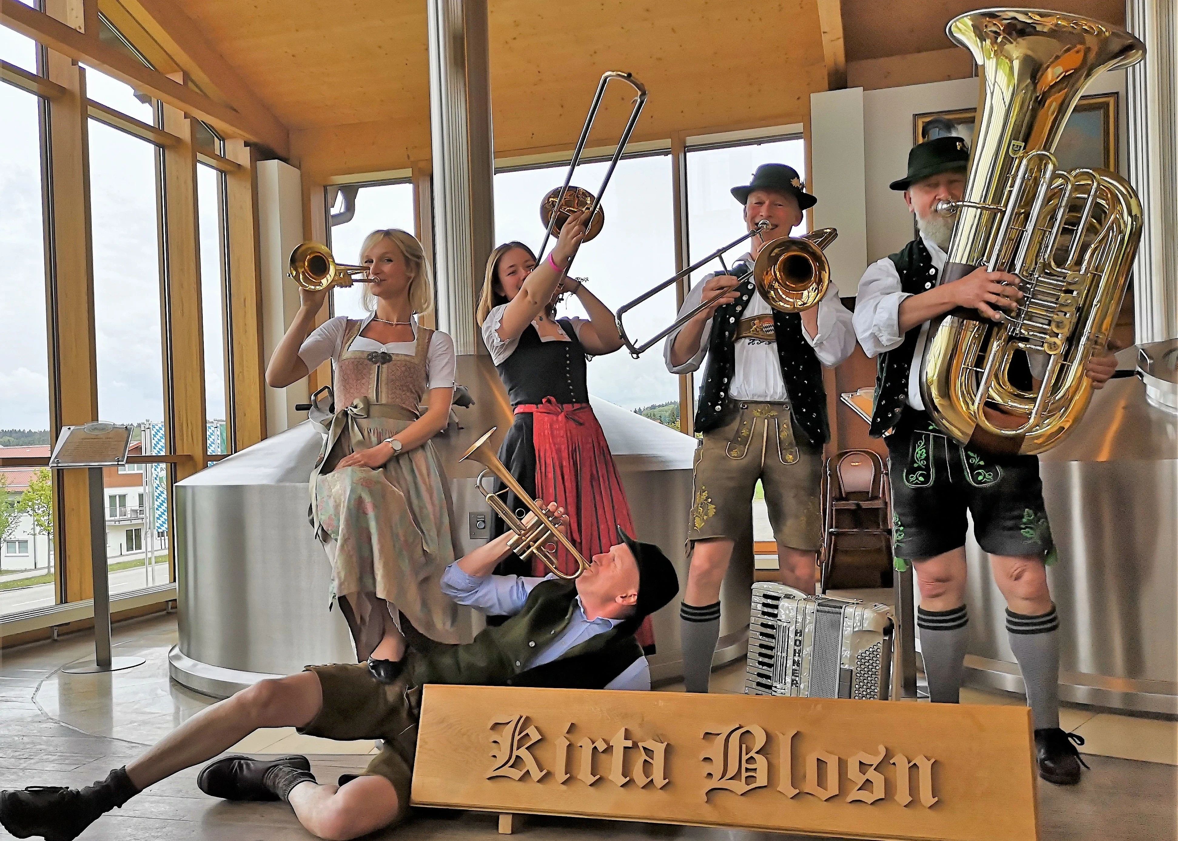 KirtaBlosn bei der Brauerei Aying